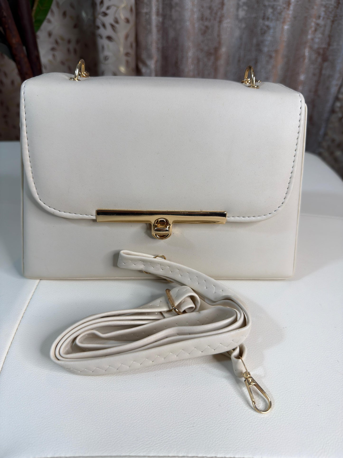 Elegant White Faux Leather Top-Handle Handbag