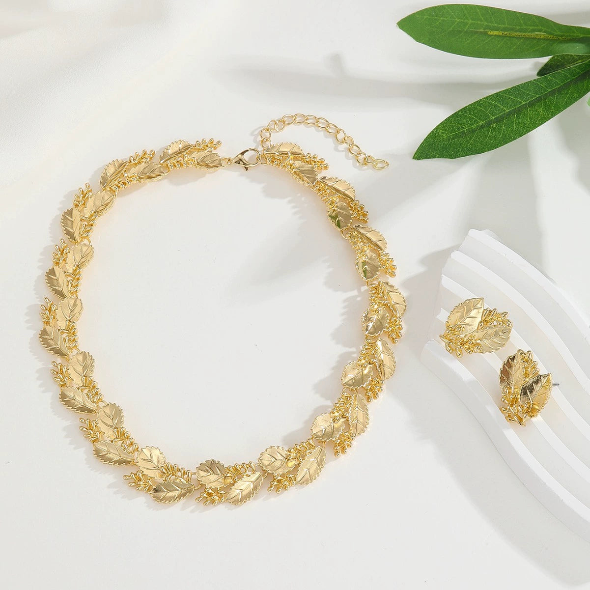 Elegant Gold-Toned Leaf Jewelry Set - Necklace & Earrings