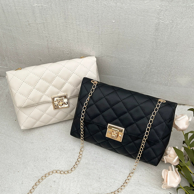 Elegant Quilted Crossbody Bag with Gold Chain