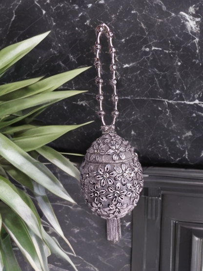 Small sized silver Noor Potli round