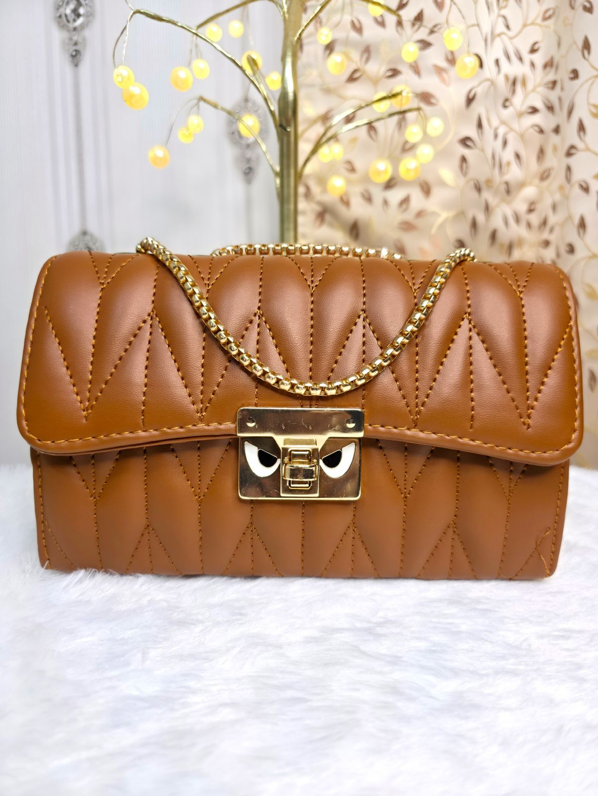 Soft leather shiny shoulder bag